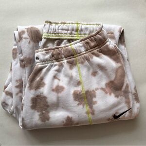 Nike Women’s Brown and White Tie-Dye Joggers
